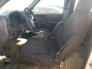 2003 GMC Sonoma SLS with VIN 1GTDT19X338197296, listed as a Copart auction lot 69642934 with 160,155 mi miles and Salvage Title. Bid and sale history available at carsss.com. Image 7.