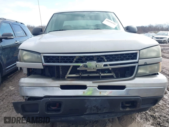 2006 Chevrolet Silverado 1500 LT1 with VIN 2GCEK13T261240787, listed as a IAAI auction lot 41694516 with 319,324 mi miles. Bid and sale history available at carsss.com. Image 12.