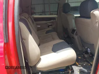 2003 Chevrolet Avalanche with VIN 3GNEC13T03G333427, listed as a IAAI auction lot 42515600 with 178,491 mi miles and . Bid and sale history available at DreamBid. Image 8.