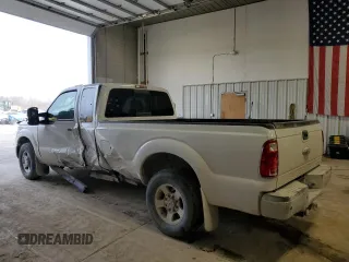 2015 Ford F-250 XLT z VIN 1FT7X2A63FEA10493, wystawiony jako Copart lot #85132974 z przebiegiem 151 845 mil mil oraz Szkoda całkowita • Salvage title. Historia ofert i sprzedaży dostępna na DreamBid. Obrazek 2.