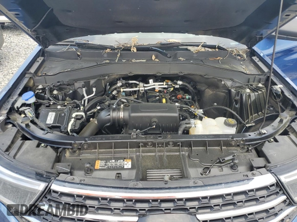 2022 Ford Explorer XLT with VIN 1FMSK7DHXNGC09512, listed as a Copart auction lot 53540175 with 32,614 mi miles and Salvage title. Bid and sale history available at DreamBid. Image 12.