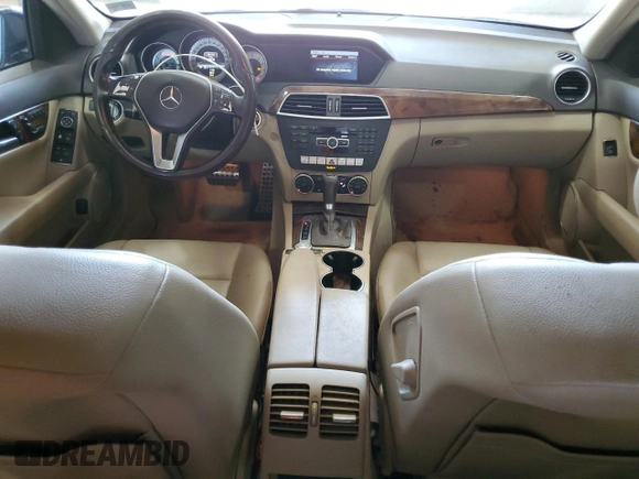 2013 Mercedes-Benz C 300 Sport with VIN WDDGF8AB0DR253371, listed as a Copart auction lot 62021785 with 190,938 mi miles and Salvage title. Bid and sale history available at DreamBid. Image 8.