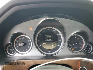 2012 Mercedes-Benz E 350 Luxury с VIN WDDHF5KB9CA575134, выставлен на аукционе Copart как лот 61008665 с пробегом 87 943 миль миль и Списание • Salvage title. История ставок и продаж доступна на DreamBid. Изображение 9.