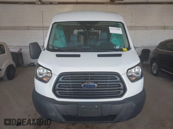 2018 Ford Transit XL с VIN 1FMZK1CM7JKA81747, выставлен на аукционе IAAI как лот 42143608 с пробегом 20 981 миль миль и . История ставок и продаж доступна на DreamBid. Изображение 12.