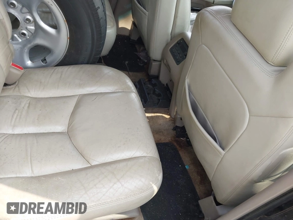 2003 Chevrolet Suburban Z71 with VIN 3GNFK16T23G325753, listed as a IAAI auction lot 42409253 with 247,494 mi miles and . Bid and sale history available at DreamBid. Image 8.