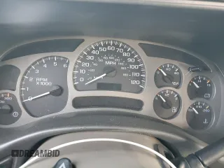2005 GMC Sierra Denali z VIN 2GTEK63N051303155, wystawiony jako Copart lot #73654884 z przebiegiem Nie podano mil oraz Szkody całkowita. Historia ofert i sprzedaży dostępna na DreamBid. Obrazek 9.