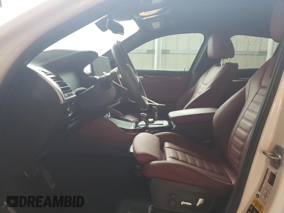 2024 BMW X4 M40i with VIN 5UX43DT05R9T40120, listed as a Copart auction lot 60976684 with 8,279 mi miles and Non Repairable. Bid and sale history available at carsss.com. Image 7.