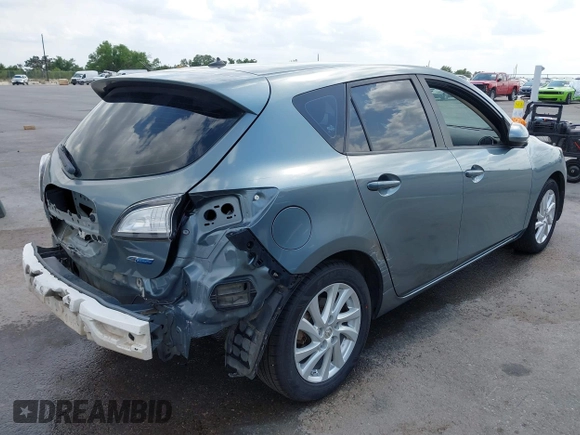 2012 Mazda Mazda3 i Touring with VIN JM1BL1L73C1562553, listed as a IAAI auction lot 42073390 with 227,269 mi miles. Bid and sale history available at carsss.com. Image 4.