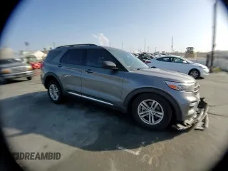 2022 Ford Explorer XLT z VIN 1FMSK7DH0NGA19122, wystawiony jako Copart lot #46834415 z przebiegiem 43 487 mil mil oraz Szkoda całkowita • Salvage title. Historia ofert i sprzedaży dostępna na DreamBid. Obrazek 12.