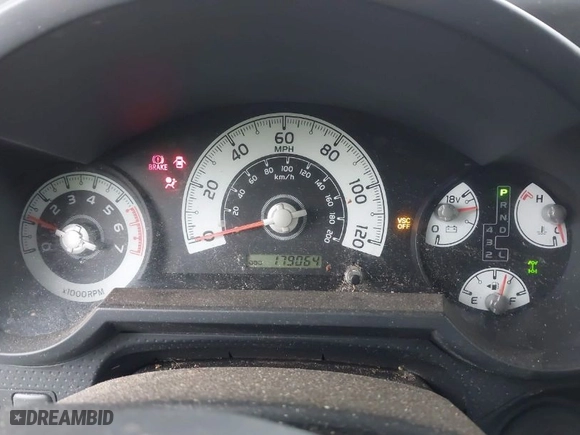 2007 Toyota FJ Cruiser with VIN JTEBU11F570032163, listed as a IAAI auction lot 41999403 with 179,064 mi miles. Bid and sale history available at carsss.com. Image 7.