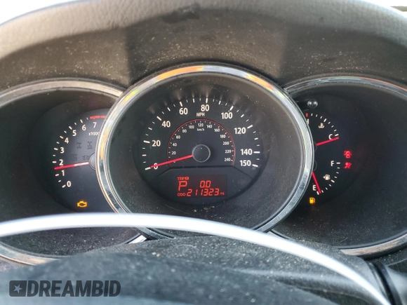 2011 Kia Sorento LX with VIN 5XYKT4A20BG083899, listed as a Copart auction lot 51536675 with 211,323 mi miles and Clean Title. Bid and sale history available at DreamBid. Image 9.