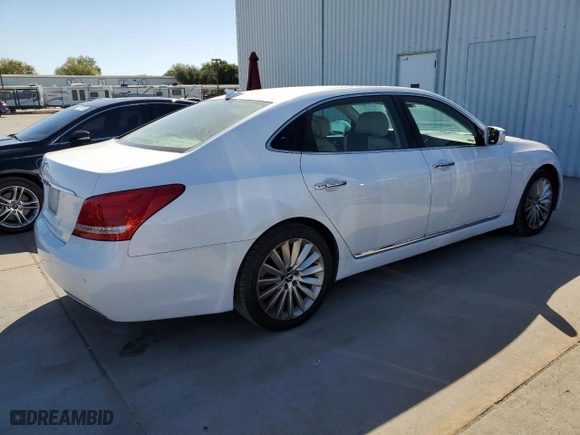 2015 Hyundai Equus Ultimate with VIN KMHGH4JH2FU095077, listed as a Copart auction lot 71481054 with NaN miles and Salvage Title. Bid and sale history available at carsss.com. Image 3.