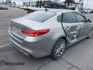2017 Kia Optima SX Limited z VIN 5XXGV4L20HG169787, wystawiony jako IAAI lot #42194580 z przebiegiem 89 035 mil mil oraz . Historia ofert i sprzedaży dostępna na DreamBid. Obrazek 4.