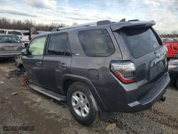 2021 Toyota 4Runner SR5 with VIN JTEEU5JR3M5246632, listed as a Copart auction lot 86261894 with 18,327 mi miles and Salvage Title. Bid and sale history available at carsss.com. Image 2.