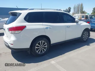 2013 Nissan Pathfinder SV with VIN 5N1AR2MN2DC657541, listed as a IAAI auction lot 41905930 with 311,578 mi miles. Bid and sale history available at carsss.com. Image 4.