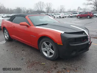 2012 Chevrolet Camaro 1LT with VIN 2G1FB3D38C9198095, listed as a IAAI auction lot 41204038 with 136,638 mi miles. Bid and sale history available at carsss.com. Image 1.