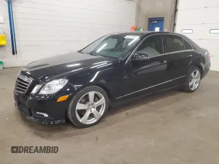 2011 Mercedes-Benz E 350 Luxury z VIN WDDHF8HB4BA358646, wystawiony jako Copart lot #60549985 z przebiegiem 133 074 mil mil oraz Szkoda całkowita • Salvage title. Historia ofert i sprzedaży dostępna na DreamBid. Obrazek 1.