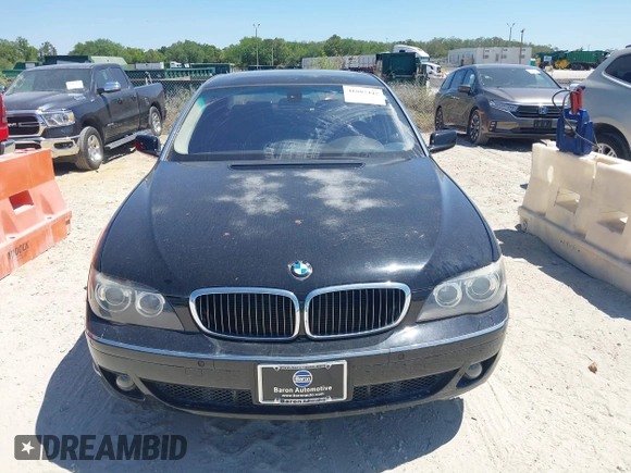 2006 BMW 7 Series 750Li with VIN WBAHN83506DT27085, listed as a IAAI auction lot 41887442 with 41,043 mi miles. Bid and sale history available at carsss.com. Image 6.