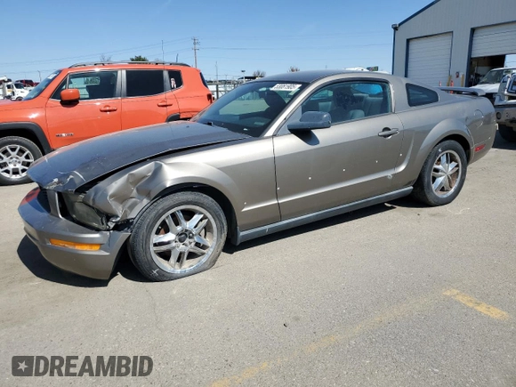 2005 Ford Mustang Deluxe with VIN 1ZVFT80N655188297, listed as a Copart auction lot 53081905 with 1,347 mi miles and Salvage Title. Bid and sale history available at carsss.com. Image 1.