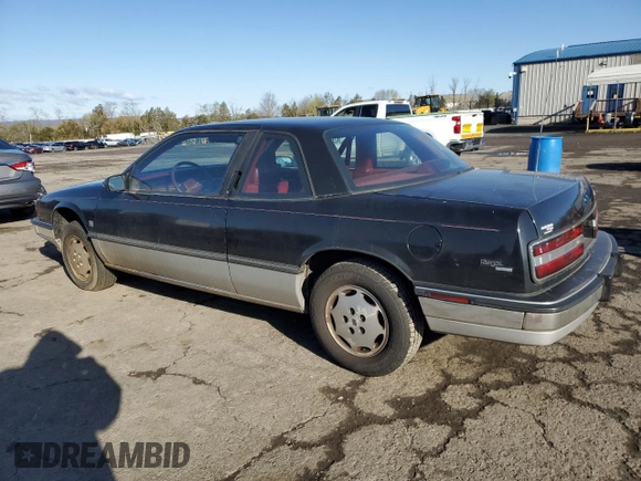 1988 Buick Regal with VIN 2G4WD14W7J1471986, listed as a Copart auction lot 51979765 with 41,747 mi miles and Clean Title. Bid and sale history available at DreamBid. Image 2.