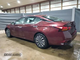 2025 Nissan Altima SV z VIN 1N4BL4DV7SN310476, wystawiony jako Copart lot #60287285 z przebiegiem 19 227 mil mil oraz Czysty tytuł • Clean title. Historia ofert i sprzedaży dostępna na DreamBid. Obrazek 2.