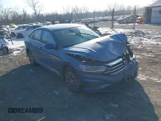 2021 Volkswagen Jetta S z VIN 3VWC57BU0MM054745, wystawiony jako IAAI lot #39772920 z przebiegiem 31 453 mil mil oraz . Historia ofert i sprzedaży dostępna na DreamBid. Obrazek 1.
