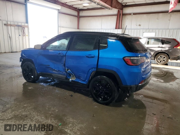 2020 Jeep Compass Altitude z VIN 3C4NJDBBXLT256470, wystawiony jako Copart lot #88228415 z przebiegiem 48 480 mil mil oraz Szkoda całkowita • Salvage title. Historia ofert i sprzedaży dostępna na DreamBid. Obrazek 2.