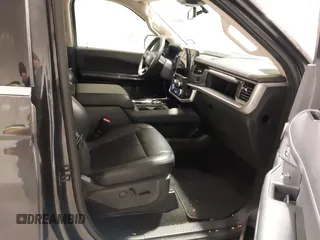 2024 Ford Expedition Max XLT with VIN 1FMJK1H89REA50194, listed as a IAAI auction lot 41813295 with 14,077 mi miles and . Bid and sale history available at DreamBid. Image 5.