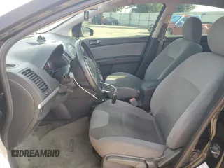 2012 Nissan Sentra S z VIN 3N1AB6AP0CL777849, wystawiony jako Copart lot #65774725 z przebiegiem 208 760 mil mil oraz Szkoda całkowita • Salvage title. Historia ofert i sprzedaży dostępna na DreamBid. Obrazek 7.