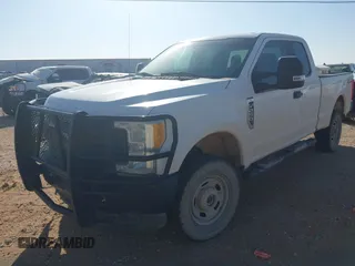 2017 Ford F-250 XLT with VIN 1FT7X2B67HEB92247, listed as a IAAI auction lot 42256813 with 137,486 mi miles and . Bid and sale history available at DreamBid. Image 16.