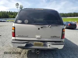 2004 Chevrolet Suburban LT z VIN 1GNEC16Z34J242670, wystawiony jako Copart lot #60987725 z przebiegiem 277 961 mil mil oraz Szkoda całkowita • Salvage title. Historia ofert i sprzedaży dostępna na DreamBid. Obrazek 6.