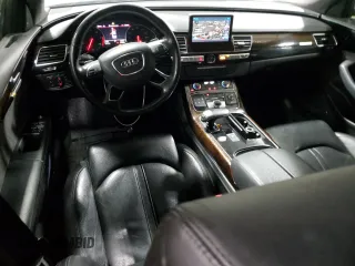 2012 Audi A8 z VIN WAURVAFD3CN025035, wystawiony jako Copart lot #52252915 z przebiegiem 71 312 mil mil oraz Szkoda całkowita • Salvage title. Historia ofert i sprzedaży dostępna na DreamBid. Obrazek 8.