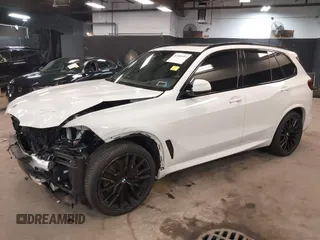 2022 BMW X5 xDrive40i with VIN 5UXCR6C07N9K43338, listed as a IAAI auction lot 42484107 with 42,899 mi miles and . Bid and sale history available at DreamBid. Image 19.