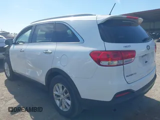 2018 Kia Sorento LX V6 with VIN 5XYPGDA57JG371874, listed as a IAAI auction lot 41668457 with 130,022 mi miles. Bid and sale history available at carsss.com. Image 3.