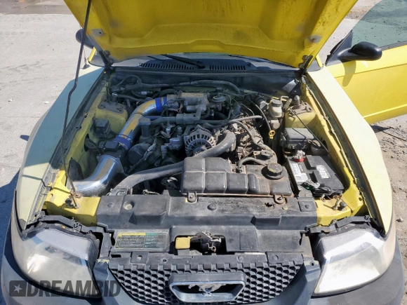 2001 Ford Mustang GT Deluxe z VIN 1FAFP42X21F261058, wystawiony jako Copart lot #56401025 z przebiegiem 248 215 mil mil oraz Szkoda całkowita • Salvage title. Historia ofert i sprzedaży dostępna na DreamBid. Obrazek 11.