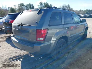 2007 Jeep Grand Cherokee Laredo with VIN 1J8GR48K37C652484, listed as a IAAI auction lot 41909226 with 134,099 mi miles. Bid and sale history available at carsss.com. Image 4.