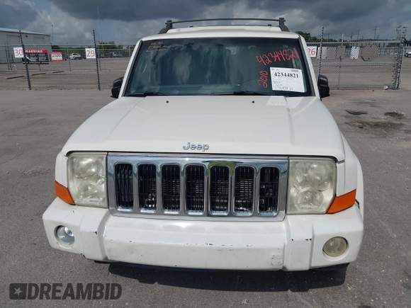 2010 Jeep Commander Sport z VIN 1J4RH4GK4AC140982, wystawiony jako IAAI lot #42344821 z przebiegiem 179 476 mil mil oraz . Historia ofert i sprzedaży dostępna na DreamBid. Obrazek 6.