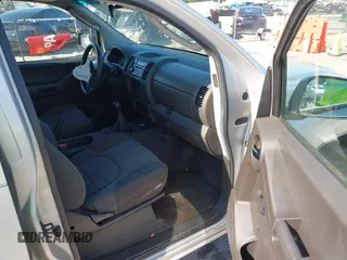 2006 Nissan Xterra SE z VIN 5N1AN08U66C503161, wystawiony jako IAAI lot #42354926 z przebiegiem 200 129 mil mil oraz . Historia ofert i sprzedaży dostępna na DreamBid. Obrazek 5.