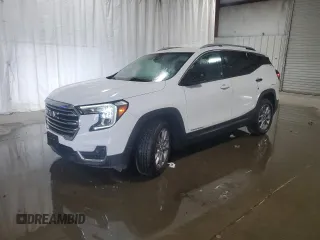2023 GMC Terrain SLT z VIN 3GKALVEG9PL136692, wystawiony jako Copart lot #58810375 z przebiegiem 45 060 mil mil oraz Czysty tytuł • Clean title. Historia ofert i sprzedaży dostępna na DreamBid. Obrazek 1.