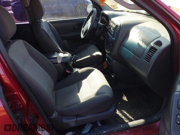 2004 Ford Escape XLS with VIN 1FMCU92184KB88252, listed as a IAAI auction lot 41627404 with 193,690 mi miles and . Bid and sale history available at DreamBid. Image 5.