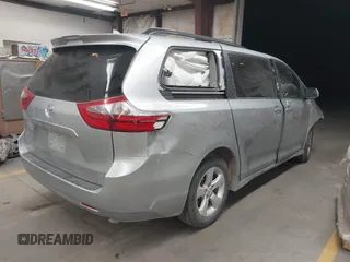 2020 Toyota Sienna LE Auto Access Seat with VIN 5TDKZ3DC2LS065051, listed as a IAAI auction lot 41836165 with 99,663 mi miles. Bid and sale history available at carsss.com. Image 4.