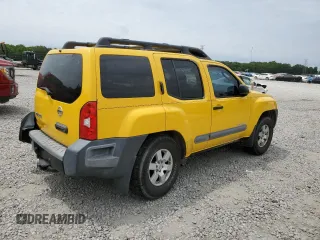 2005 Nissan Xterra SE z VIN 5N1AN08WX5C620712, wystawiony jako Copart lot #57815735 z przebiegiem 203 340 mil mil oraz Szkoda całkowita • Salvage title. Historia ofert i sprzedaży dostępna na DreamBid. Obrazek 3.