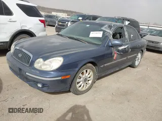 2005 Hyundai Sonata GLS with VIN KMHWF35H75A108959, listed as a IAAI auction lot 41758356 with 153,354 mi miles. Bid and sale history available at carsss.com. Image 2.