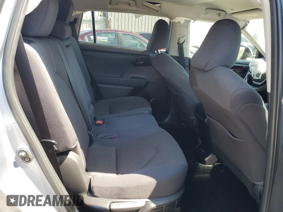 2022 Toyota Highlander LE z VIN 5TDBZRBH2NS207659, wystawiony jako Copart lot #52113385 z przebiegiem 31 700 mil mil oraz Szkoda całkowita • Salvage title. Historia ofert i sprzedaży dostępna na DreamBid. Obrazek 10.