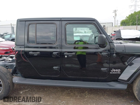 2022 Jeep Gladiator High Altitude with VIN 1C6HJTFG8NL168519, listed as a IAAI auction lot 42439845 with 16,786 mi miles and . Bid and sale history available at DreamBid. Image 14.