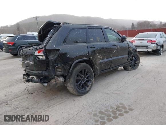 2018 Jeep Grand Cherokee Altitude with VIN 1C4RJEAG1JC402378, listed as a IAAI auction lot 41883567 with 62,478 mi miles. Bid and sale history available at carsss.com. Image 4.