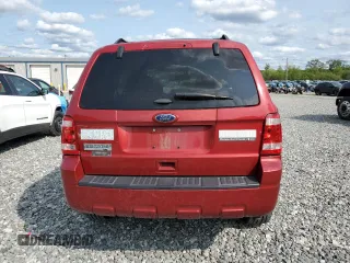 2012 Ford Escape XLT z VIN 1FMCU9D78CKC48403, wystawiony jako Copart lot #59278185 z przebiegiem 83 487 mil mil oraz Czysty tytuł • Clean title. Historia ofert i sprzedaży dostępna na DreamBid. Obrazek 6.