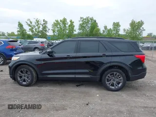 2024 Ford Explorer XLT с VIN 1FMSK8DH6RGA89249, выставлен на аукционе IAAI как лот 42387757 с пробегом 18 066 миль миль и . История ставок и продаж доступна на DreamBid. Изображение 14.
