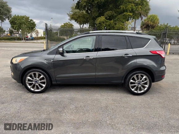2016 Ford Escape SE with VIN 1FMCU0GX4GUC35892, listed as a Copart auction lot 88822335 with 55,768 mi miles and Non Repairable. Bid and sale history available at carsss.com. Image 12.