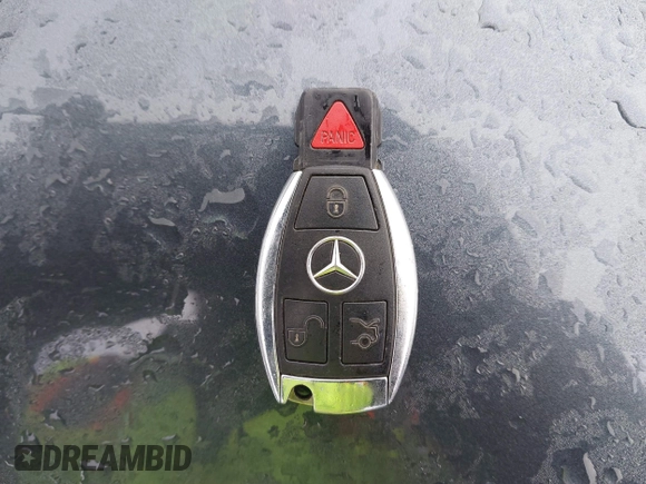 2013 Mercedes-Benz C 250 Sport z VIN WDDGF4HBXDA755303, wystawiony jako IAAI lot #41898828 z przebiegiem 119 836 mil mil oraz . Historia ofert i sprzedaży dostępna na DreamBid. Obrazek 11.